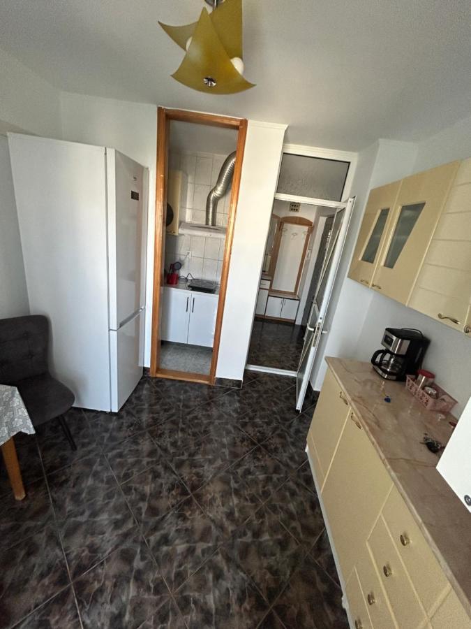 Sj Apartment 图尔恰 外观 照片